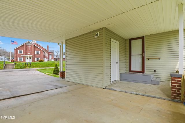802 Stanley Valley Road, Rogersville, TN 37857
