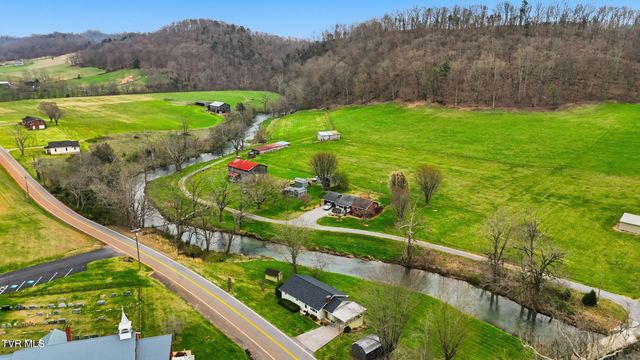 802 Stanley Valley Road, Rogersville, TN 37857