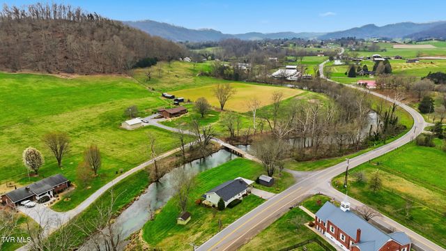 802 Stanley Valley Road, Rogersville, TN 37857