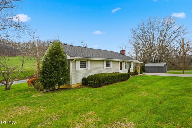 802 Stanley Valley Road, Rogersville, TN 37857