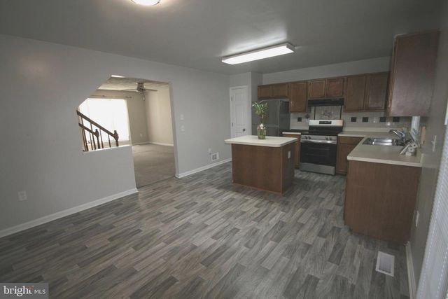 11203-D BARNSWALLOW PL, Waldorf, MD 20603
