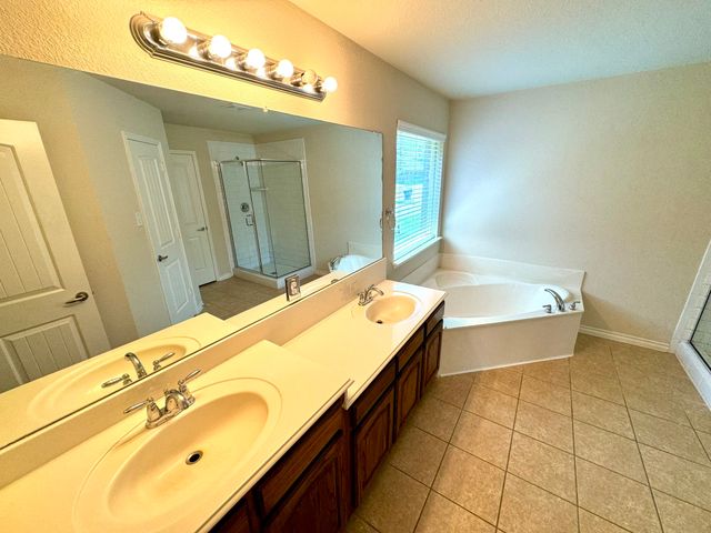 1703 Stonewick Drive, Allen, TX 75002