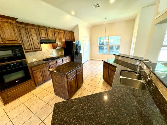 1703 Stonewick Drive, Allen, TX 75002