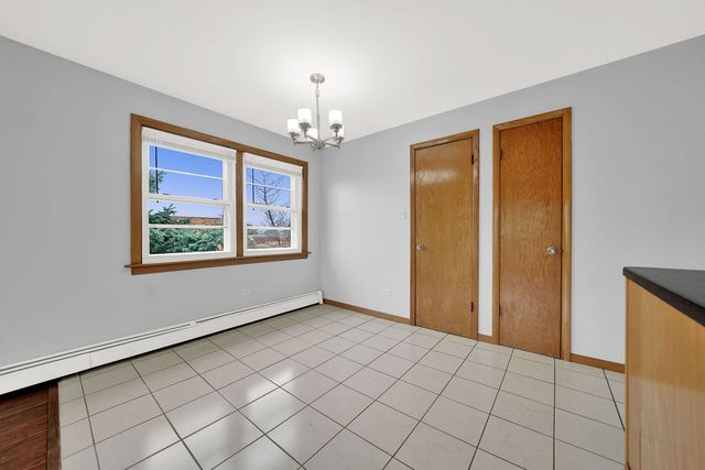 5701 S Kenton Avenue 3N, Chicago, IL 60629