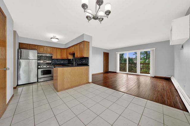 5701 S Kenton Avenue 3N, Chicago, IL 60629