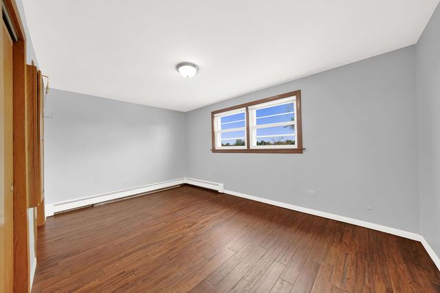 5701 S Kenton Avenue 3N, Chicago, IL 60629