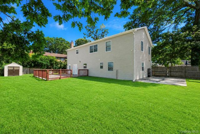 43 harrison Drive, Shirley, NY 11967