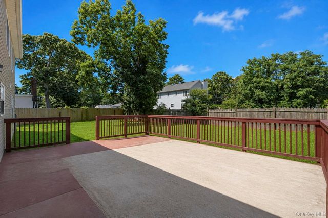 43 harrison Drive, Shirley, NY 11967
