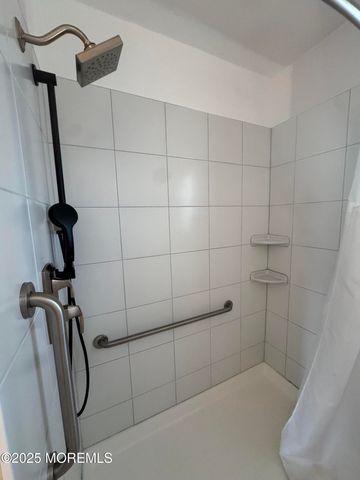 7 Nebraska Drive 153, Matawan, NJ 07747