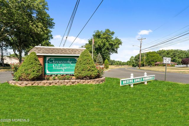 7 Nebraska Drive 153, Matawan, NJ 07747