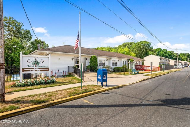 7 Nebraska Drive 153, Matawan, NJ 07747