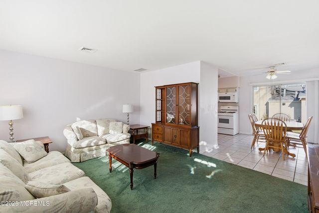 7 Nebraska Drive 153, Matawan, NJ 07747