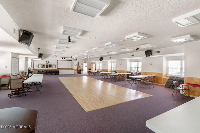 7 Nebraska Drive 153, Matawan, NJ 07747