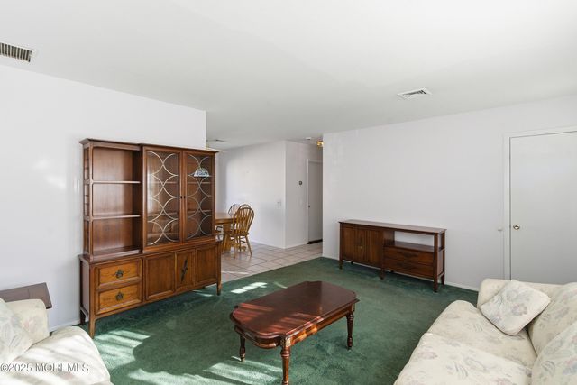 7 Nebraska Drive 153, Matawan, NJ 07747