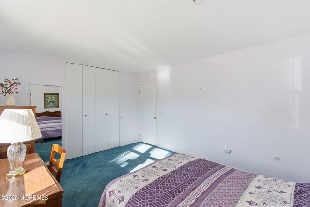 7 Nebraska Drive 153, Matawan, NJ 07747