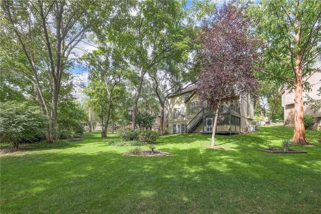 13903 W 71st Place, Shawnee, KS 66216