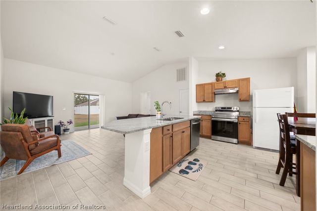 1204 Ridge Drive, Avon Park, FL 33825