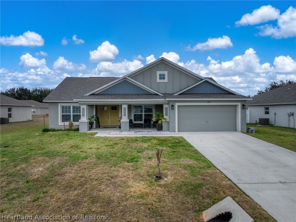 1204 Ridge Drive, Avon Park, FL 33825