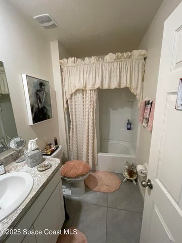 939 Remington Green Drive SE, Palm Bay, FL 32909