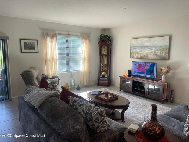 939 Remington Green Drive SE, Palm Bay, FL 32909