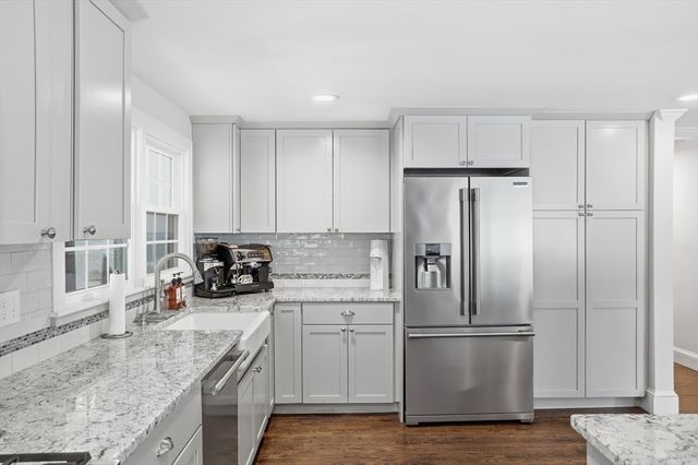 196 Foster St, Littleton, MA 01460