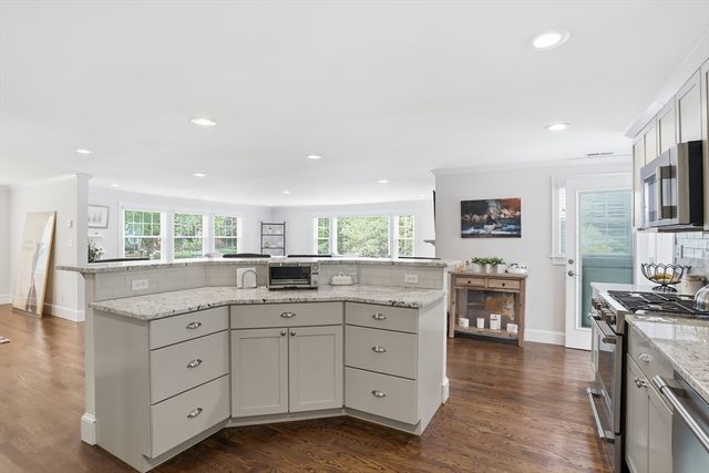 196 Foster St, Littleton, MA 01460