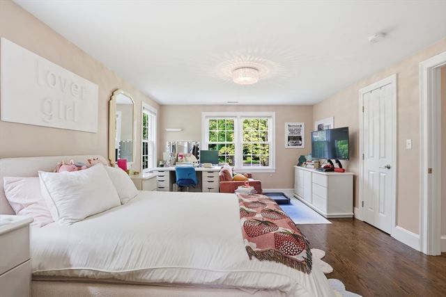 196 Foster St, Littleton, MA 01460