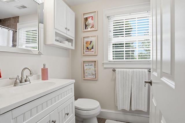 196 Foster St, Littleton, MA 01460