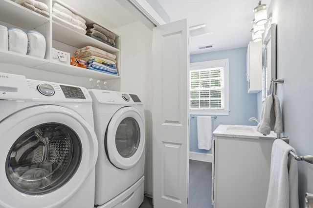 196 Foster St, Littleton, MA 01460
