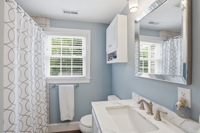 196 Foster St, Littleton, MA 01460