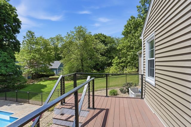196 Foster St, Littleton, MA 01460