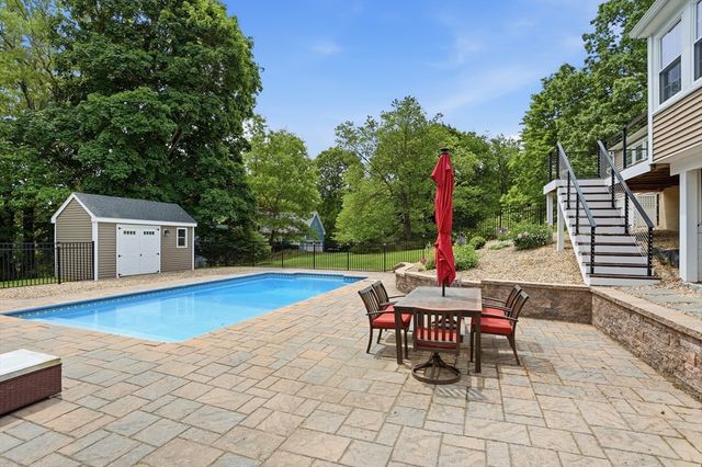 196 Foster St, Littleton, MA 01460