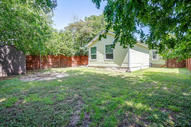 5433 Como Drive, Fort Worth, TX 76107