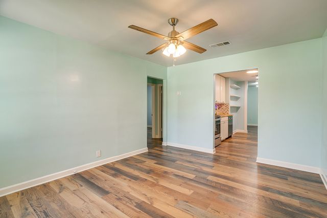 5433 Como Drive, Fort Worth, TX 76107