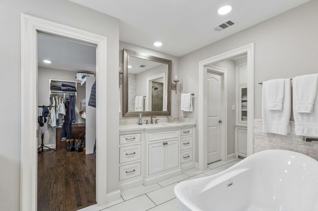 5712 Ridgetown Circle, Dallas, TX 75230