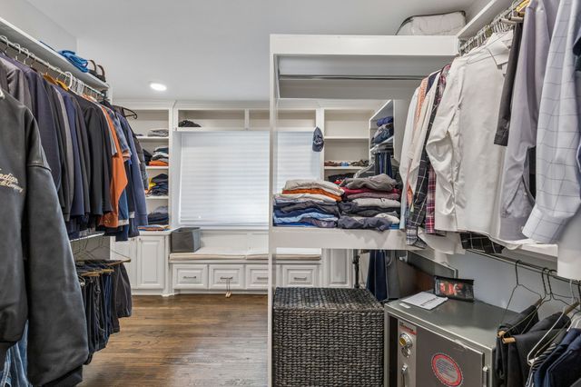 5712 Ridgetown Circle, Dallas, TX 75230