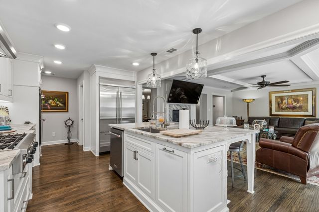 5712 Ridgetown Circle, Dallas, TX 75230