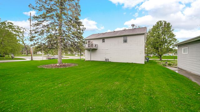 800 W 10th Street, Hobart, IN 46342