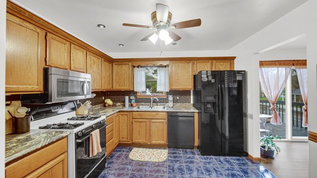 800 W 10th Street, Hobart, IN 46342