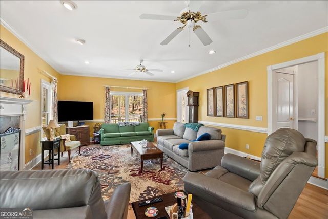 145 Thornwood Drive SE, Calhoun, GA 30701