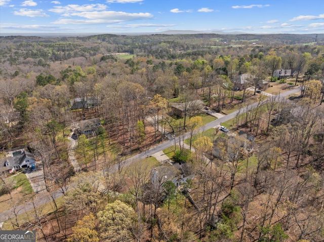 145 Thornwood Drive SE, Calhoun, GA 30701