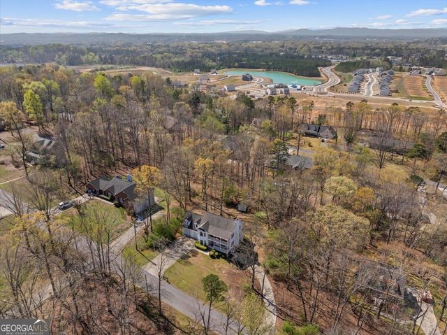 145 Thornwood Drive SE, Calhoun, GA 30701