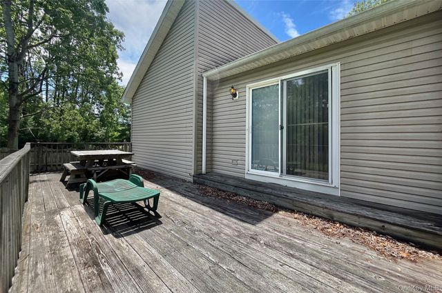 98 Oil City Road, Pine Island, NY 10969