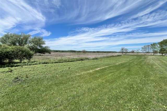 98 Oil City Road, Pine Island, NY 10969