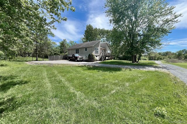 98 Oil City Road, Pine Island, NY 10969