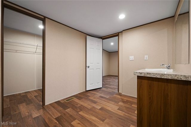 541 Lincoln Avenue, Struthers, OH 44471