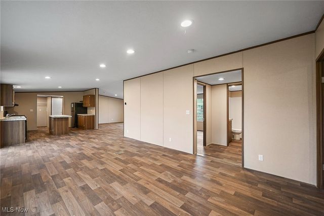 541 Lincoln Avenue, Struthers, OH 44471