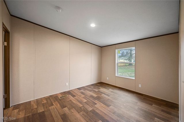 541 Lincoln Avenue, Struthers, OH 44471