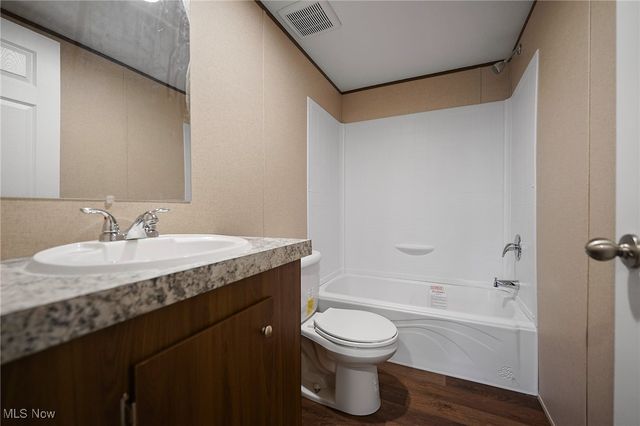 541 Lincoln Avenue, Struthers, OH 44471