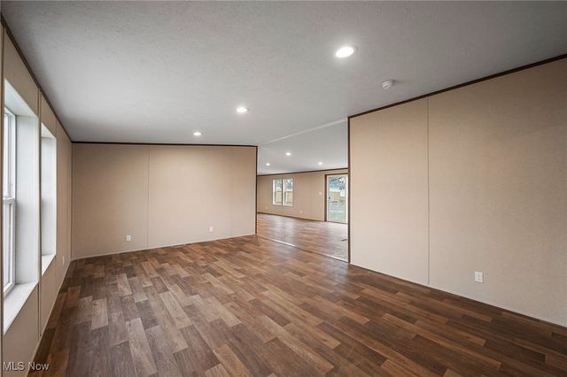 541 Lincoln Avenue, Struthers, OH 44471